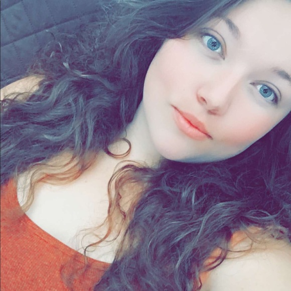 Meet your Posher, Liza - Picture 1 of 1